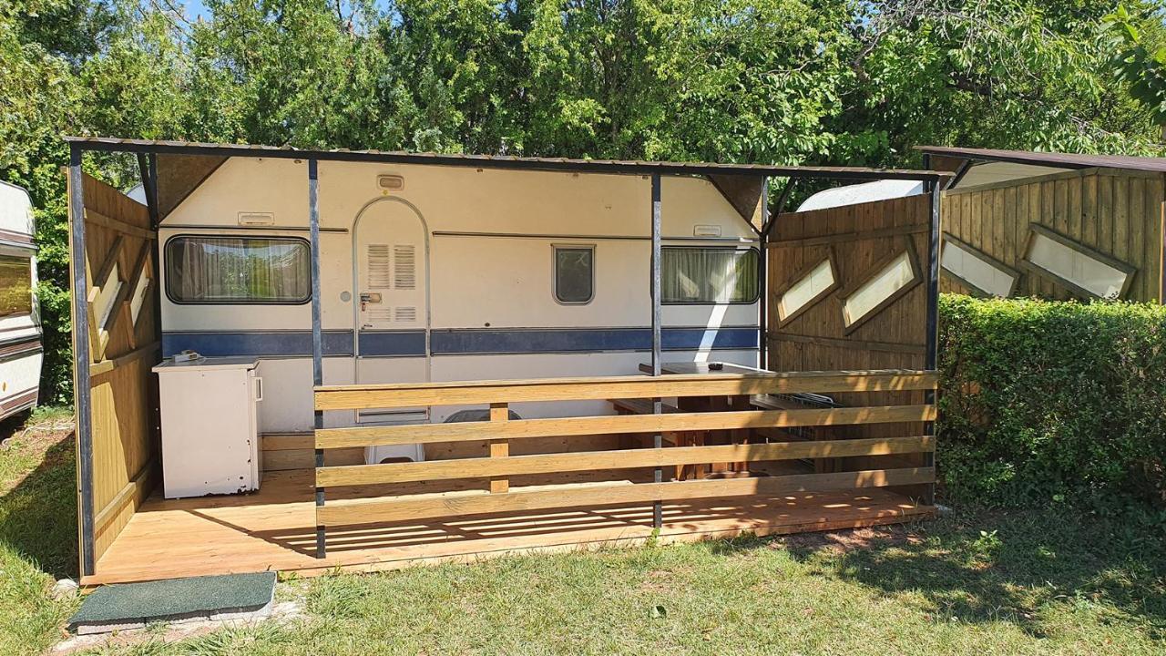 Mandel Camping Paloznak Rum bild