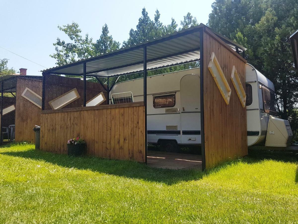 Mandel Camping Paloznak Exteriör bild